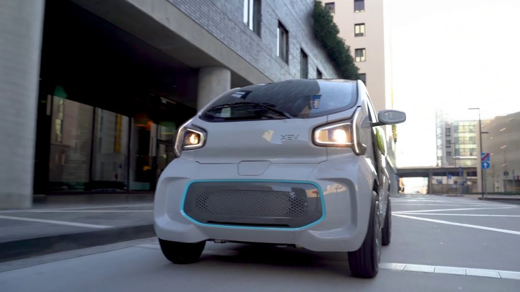 xev yoyo carnet B1
